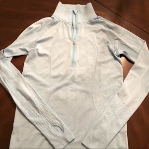 LuLulemon light blue top